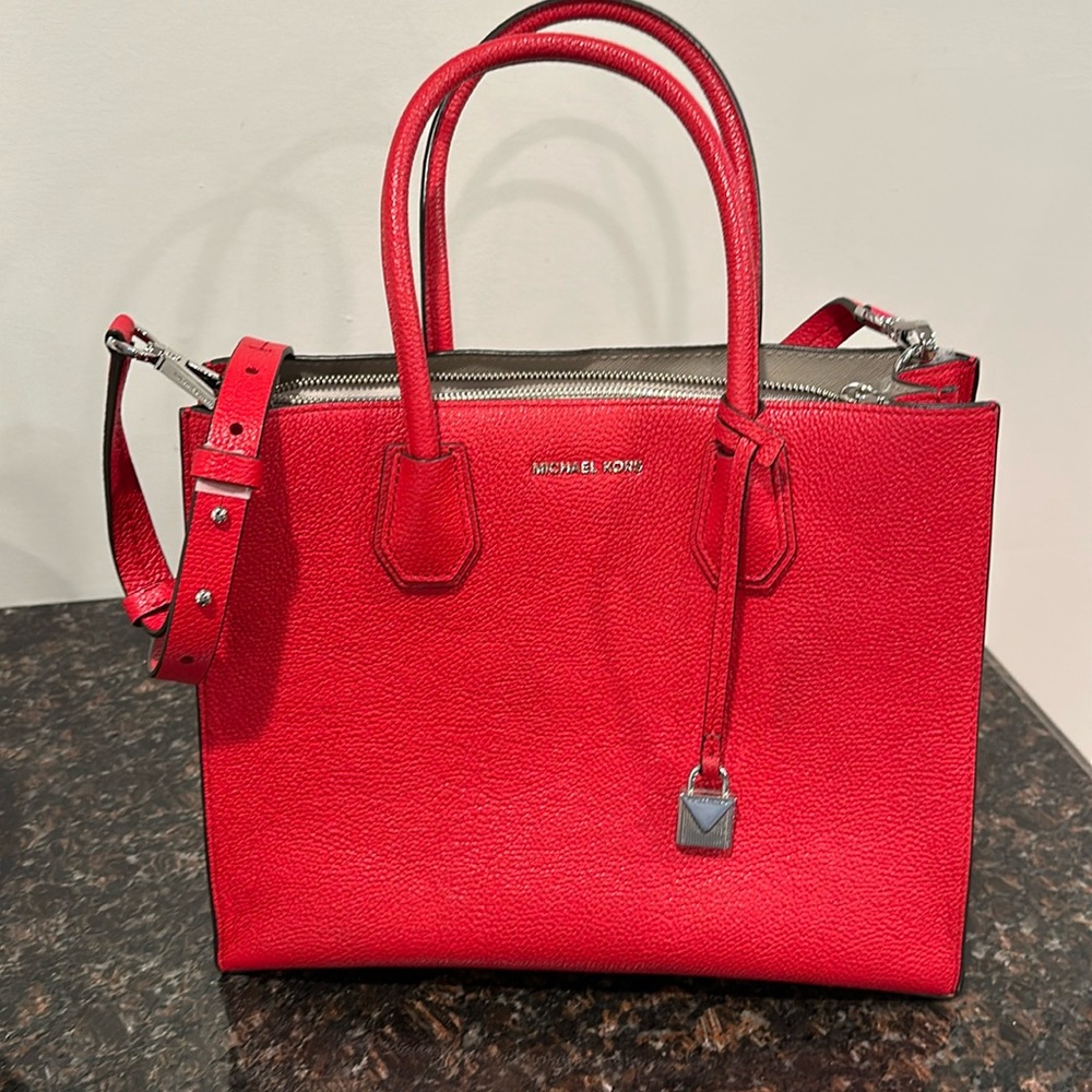 Mercer Michael Kors Red Tote bag